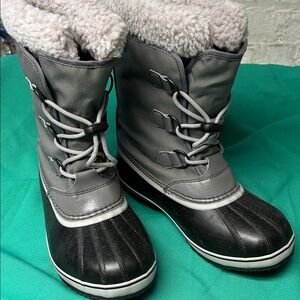 Sorel Big Kid’s Grey and Black Winter Lace-Up Snow Boots